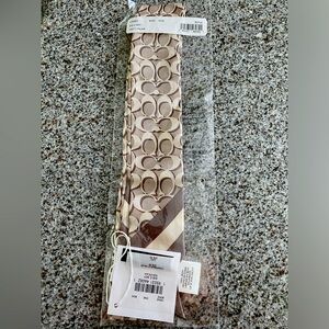 **Classy Coach Neck Scarf**